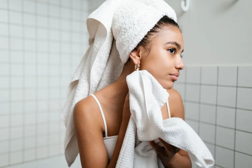 Manfaat Menguapi Wajah atau Facial Steaming untuk Kecantikan 7