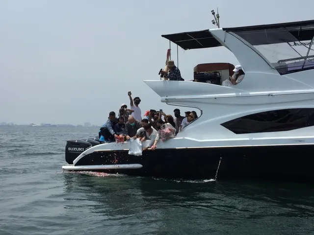 Kakak Laura Anna Ungkap Alasan Jenazah Dikremasi dan Dilarung di Laut Ancol 4
