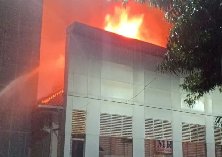 RS Kariadi Semarang Kebakaran, Berikut Kronologinya. Tak Ada Korban Jiwa 4