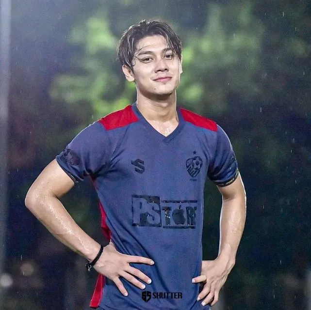 Deretan Artis yang Berencana Beli Klub Sepak Bola, Prilly Juga Nggak Mau Ketinggalan Nih! 4 deretan artis yang berniat beli klub sepak bola