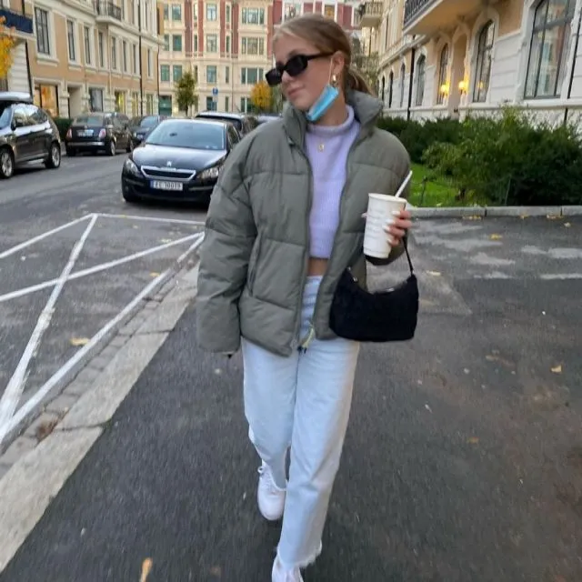8 Gaya Modis Leah Isadora Behn, sang Pewaris Takhta Kerajaan Norwegia 15