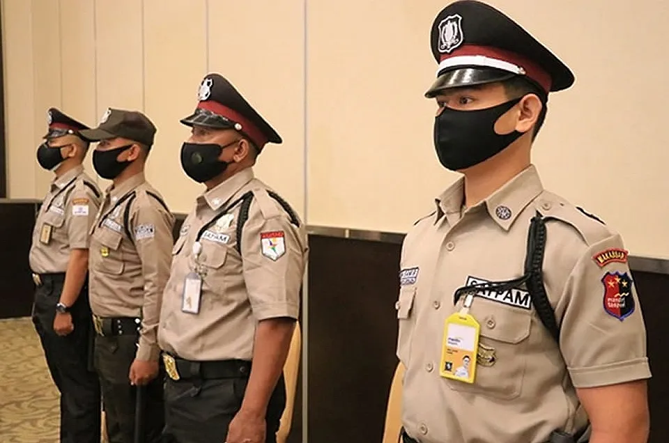Polri Lakukan Perubahan Seragam Satpam Lagi, Agar Lebih Mudah Dikenali 3 Perubahan seragam satpam