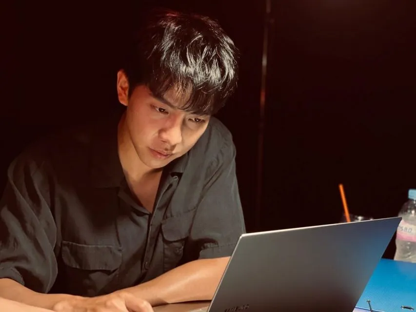 Lee Seung Gi Donasikan 100 Juta Won untuk Rumah Sakit Anak, Keren Banget! 3 Lee seung gi donasi