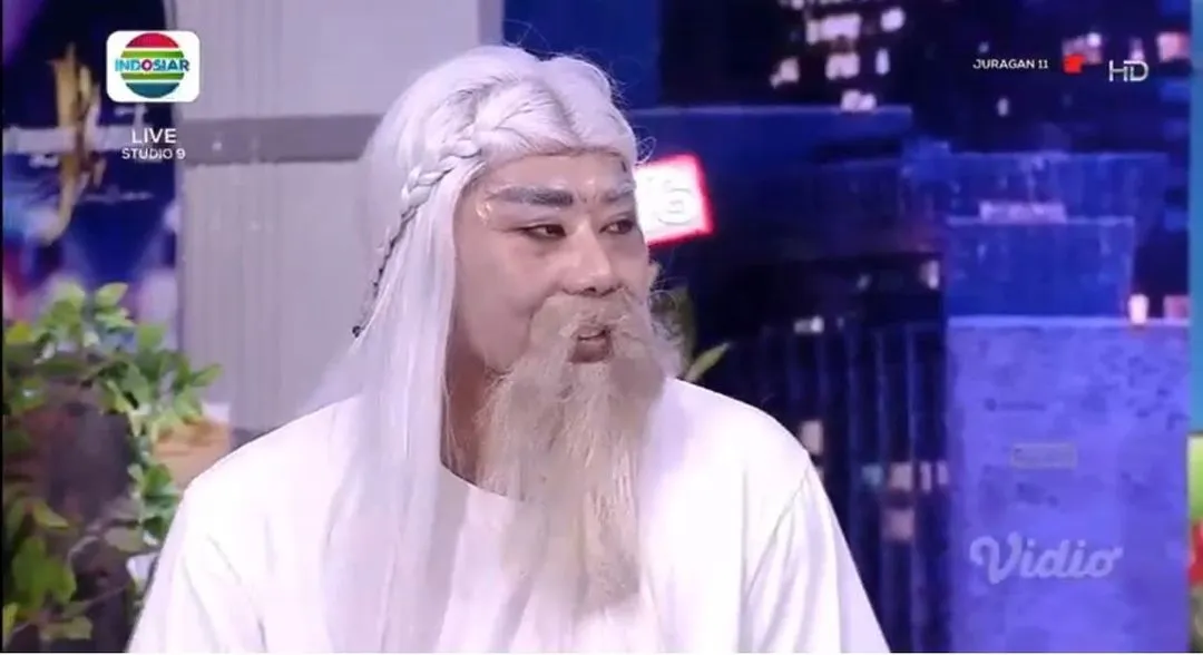 Roy Kiyoshi Ingin Jadi Komedian, Sebut itu Resolusi 2022 6 Roy Kiyoshi menjadi komedian