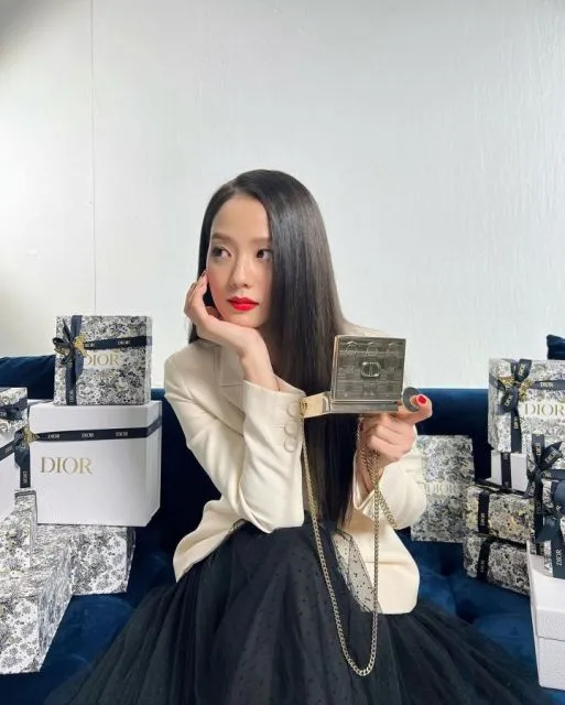 11 Artis K-Pop yang jadi Ambassador Brand Ternama Dunia, Ada yang Disebut Human Gucci 15 jisoo dior