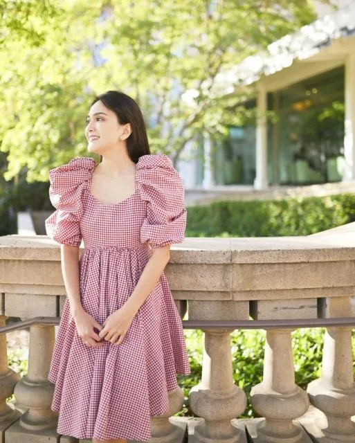 Ide Gaya Gaun ala Shandy Aulia yang Cantik untuk Pergi ke Berbagai Acara 11 Gaun pastel gigot sleeve