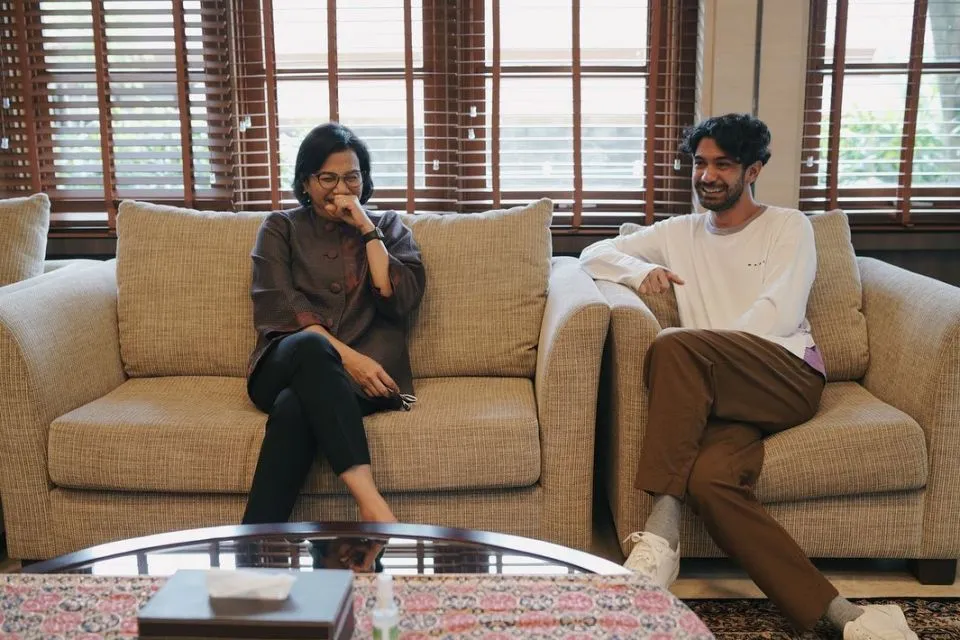 Sri Mulyani Ketemu Reza Rahadian. Ngobrolin Film sih tapi Bukan Bahas Layangan Putus lo 3 Sri Mulyani Reza Rahadian