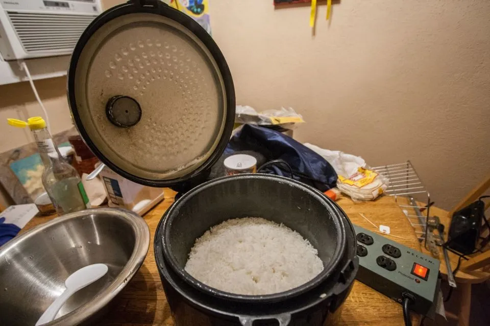 Cara Menggunakan Rice Cooker agar Awet & Tak Cepat Rusak 12 cara menggunakan rice cooker