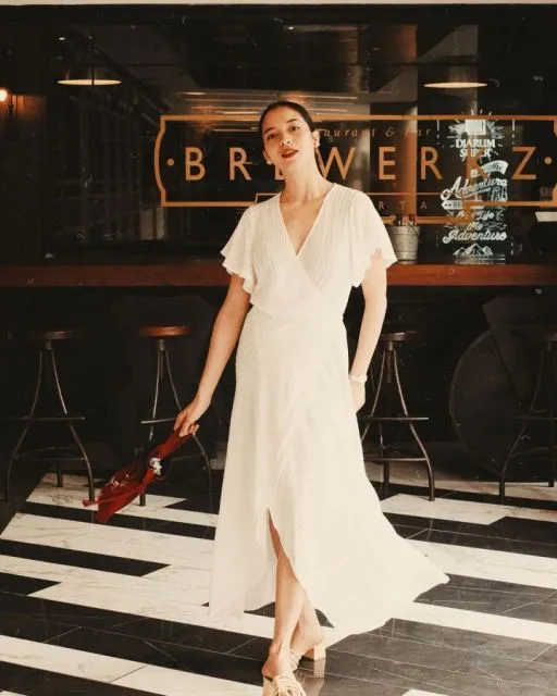 9 Ide Fashion ala Putri Marino yang Simpel 17