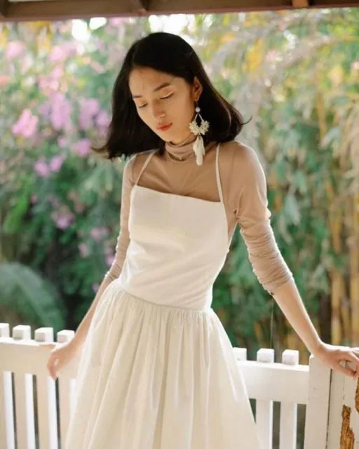 8 Foto Gaya Menawan Jeanneta Sanfadelia, Istri Ardhito Pramono 13 Gaya Jeanneta Sanfadelia