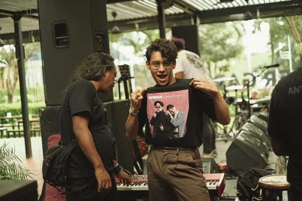 Perjalanan Karier Ardhito Pramono, dari Menulis Lagu Sampai Bintangi Film 14 Melejitnya popularitas Ardhito Pramono
