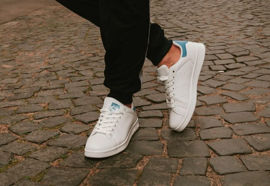 8 Model Sepatu & Sandal untuk yang Kakinya Lebar 9 Model sepatu untuk kaki lebar