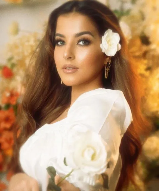 Potret Tasya Farasya Rias Wajah ala Seleb Luar Negeri. Keren! 9 Makeup Tasya Farasya
