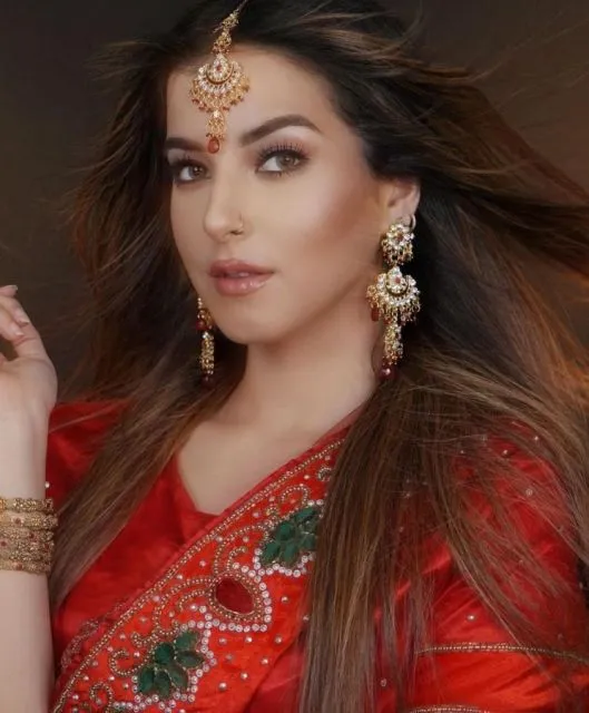 Potret Tasya Farasya Rias Wajah ala Seleb Luar Negeri. Keren! 13 Makeup Tasya Farasya
