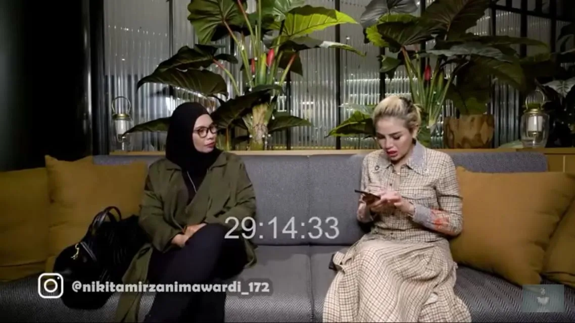 Awkarin Turut Komentari Pernyataan Ibunda Gaga Muhammad, Ungkap Fakta Saat Pacaran Dulu 4