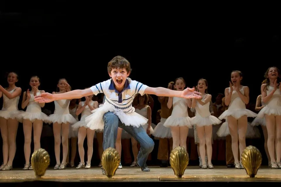 Fakta Seputar Tom Holland; Pemain Tom Holland dalam Billy Elliot