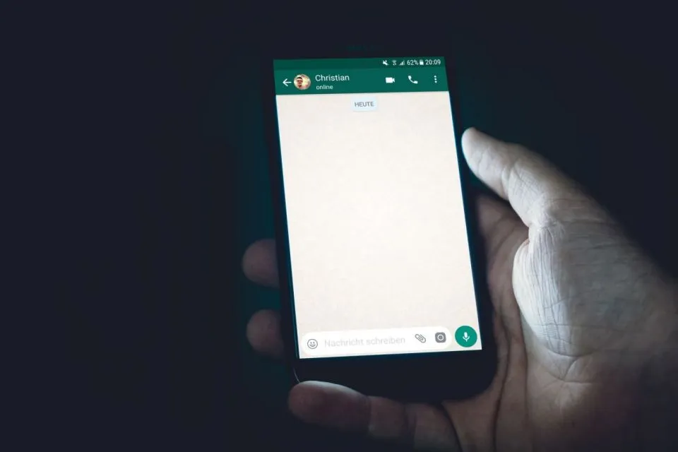 Dilema Warganet Soal Fitur Baru WhatsApp yang Bisa Sembunyikan Status 'Online' 7