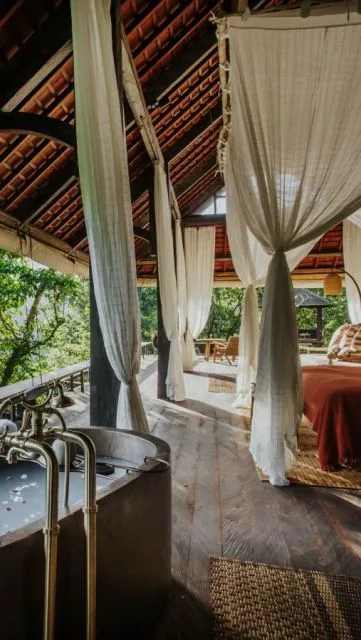 Resort Buahan, Penginapan Tanpa Pintu dan Jendela yang Masuk Daftar 22 Hotel Terbaik Dunia untuk Destinasi Menginap 2022 5 Kamar di Resort Buahan