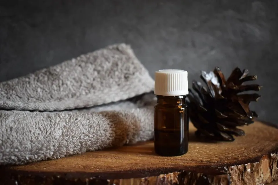 8 Cara Menghilangkan Bruntusan di Dahi, dari Cuci Muka Sampai Eksfoliasi 13