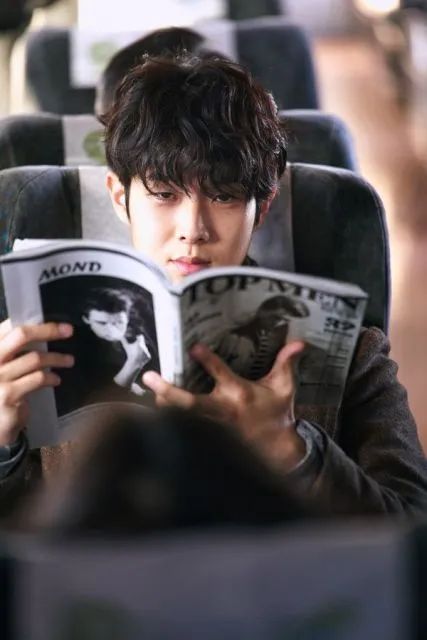7 Film Choi Woo Shik yang Wajib Kamu Tonton. Aktingnya Super Banget! 13 the witch choi woo shik