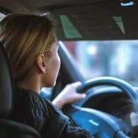 Belajar Mengendarai Mobil Nggak Bisa Langsung Mahir. Itulah yang Terjadi Saat Pengalaman Pertamaku