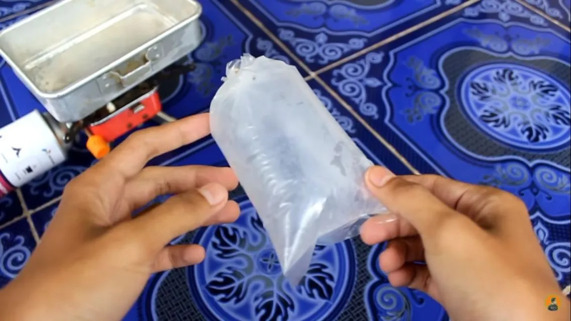 Deretan Tipe Konten YouTube yang Nyeleneh Banget. Pernah Nonton? 10 Konten YouTube nyeleneh