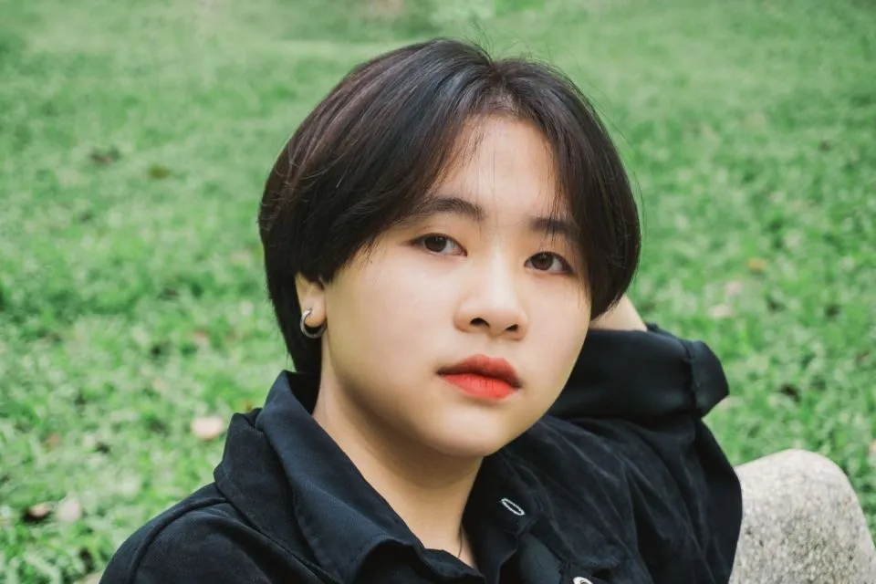 Mengenal Tren Mochi Skin dari Jepang. Tren Kulit Selembut dan Sekenyal Kue Mochi! 4 Glass skin look ala Korea