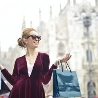 Self Reward vs Impulsive Buying, Mana yang Menggambarkan Dirimu?