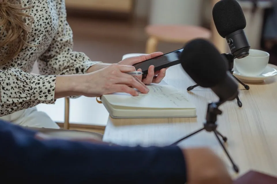 Mengenang Masa Kejayaan Radio Sebagai Sumber Utama Hiburan. Bikin Kangen! 8