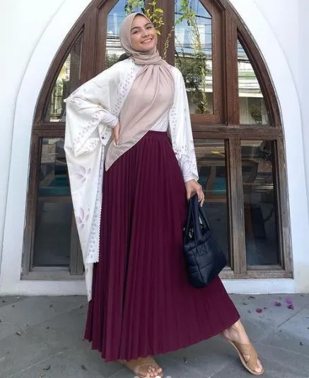 Potret Gaya Hijab ala Selebgram Diba Fahira @dibafahira 18