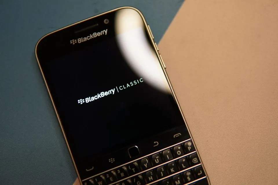 6 Fitur ini Bukti Kalau BlackBerry Pernah Jadi Idola Pada Masanya 10 Trackpad dari BlackBerry