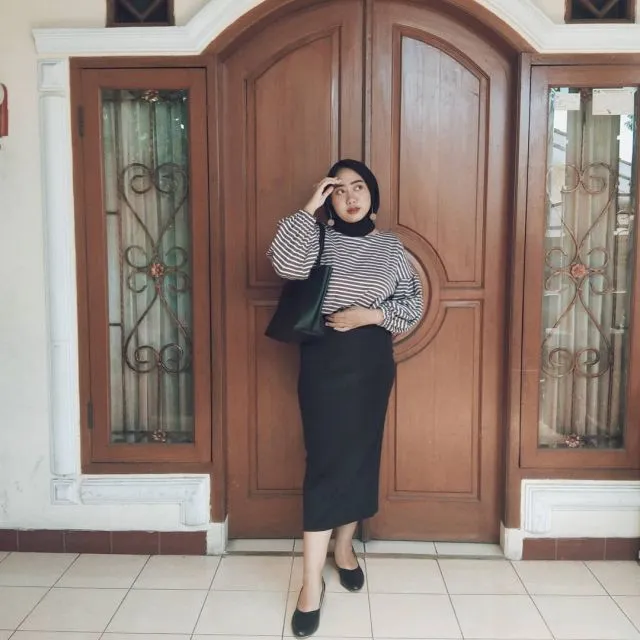 Inspirasi Gaya Artsy ala Aya Canina, Penulis Puisi Style Aya Canina