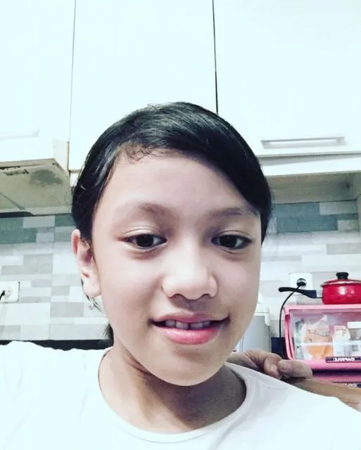 Nikita Mirzani Dampingi Putri Sulungnya Jadi Saksi di Persidangan Indra Tarigan 5 Lolly putri Nikita Mirzani