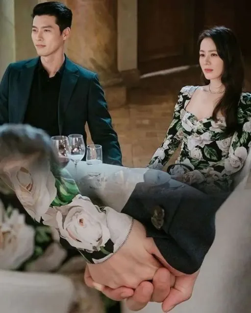 Bocoran Detail Lokasi dan Konsep Pernikahan Son Ye Jin dan Hyun Bin 4 Kabar pernikahan Son Hye-Jin dan Hyun Bin secara tertutup