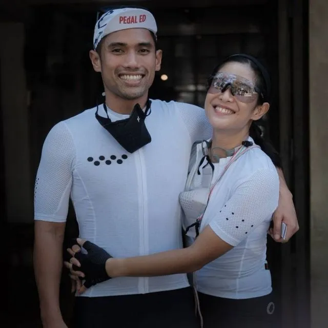 8 Potret Dian Sastro dan Suaminya, Indraguna Sutowo. Selalu Kompak dan Mesra! 9