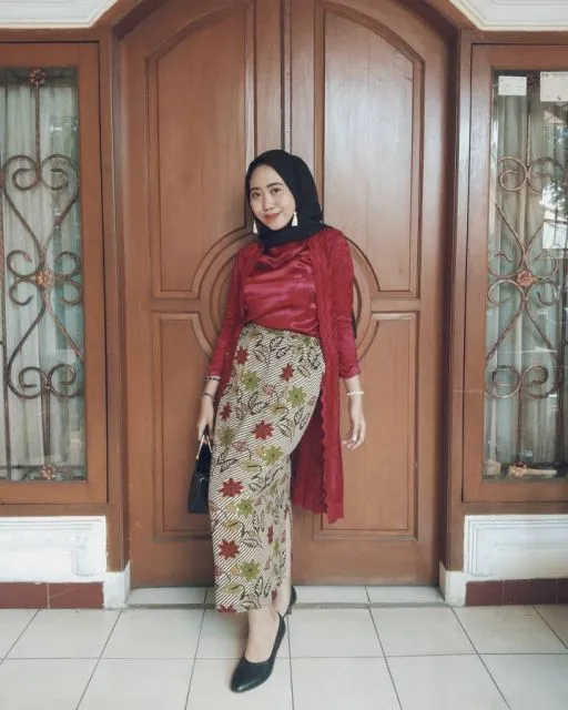 Inspirasi Gaya Artsy ala Aya Canina, Penulis Puisi Style Aya Canina