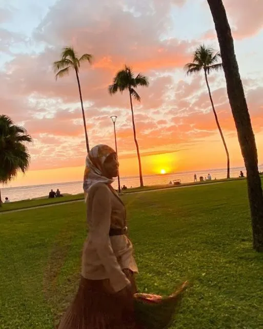 Ide Busana Cerah dan Penuh Warna ala Munera Ahmed, Tiktoker asal Amerika 18 Style Munera Ahmed