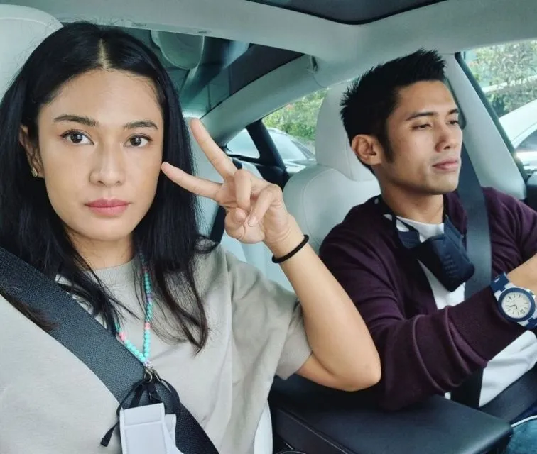 8 Potret Dian Sastro dan Suaminya, Indraguna Sutowo. Selalu Kompak dan Mesra! 10