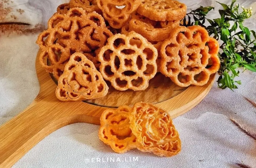 Resep Kembang Goyang Anti Gagal yang Enak 4 kue kembang goyang cokelat