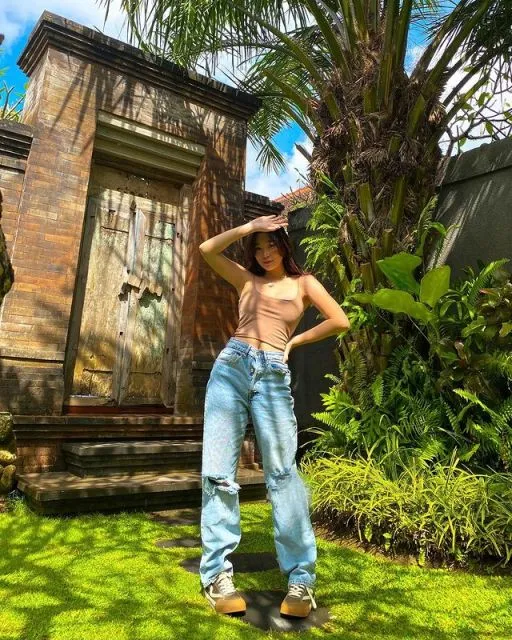 Potret Gaya Simpel Livy Renata, Seleb E-sport Cantik yang Sedang Viral 14 potret gaya simpel Livy Renata, Gamers yang sedang viral