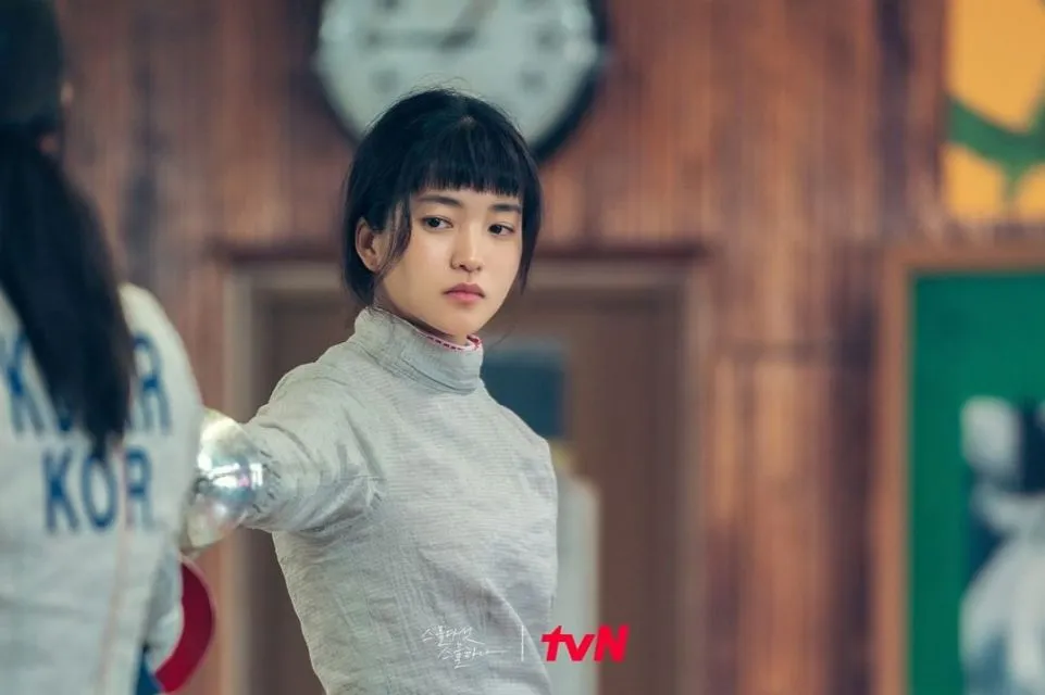 5 Fakta Menarik Drakor Twenty Five, Twenty One. Dibintangi Nam Joo Hyuk dan Kim Tae Ri 8 atlet Anggar Kim Tae Ri