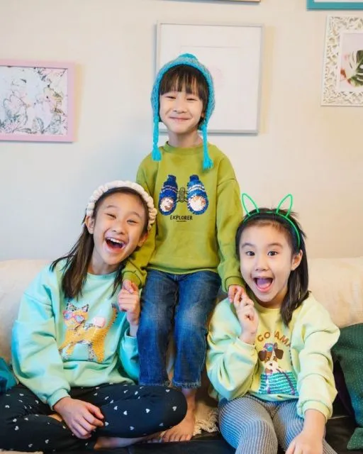 Tips Berikan Gadget Pertama ke Anak Ala Kimbab Family, Akhirnya Beri HP di Ulang Tahun Anak ke-9 6 Suji, Yunji, Jio