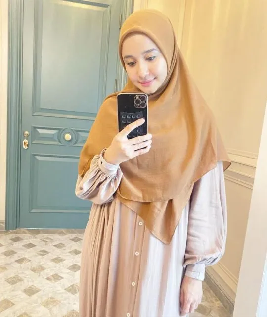 Cita-Cita Terpendam para Artis Sebelum Terjun ke Dunia Hiburan 28 Cita-cita Laudya Cynthia Bella