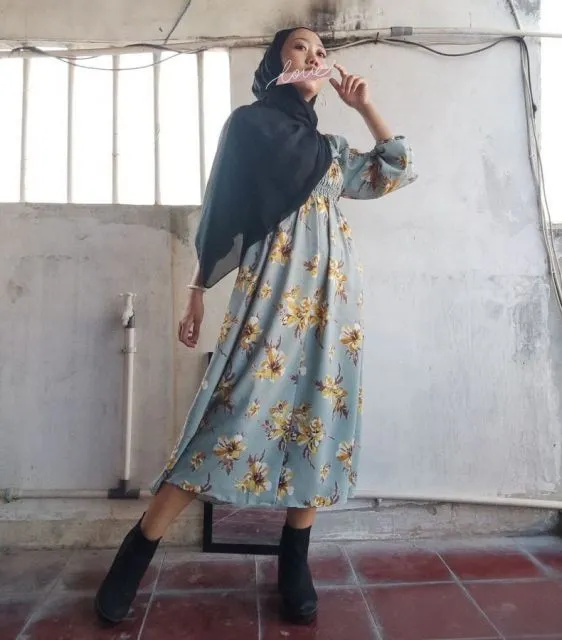 Inspirasi Gaya Artsy ala Aya Canina, Penulis Puisi Style Aya Kanina