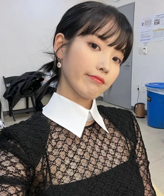 7 Gaya Rambut Spiky Top Knot ala Seleb Korea. Lagi Ngetren! 13 gaya rambut spiky top knot yang sedang tren di Korea