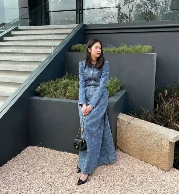 Gaya Fashion ala Laura Basuki, Mulai dari Formal Sampai Kasual 12 10 style ootd laura basuki