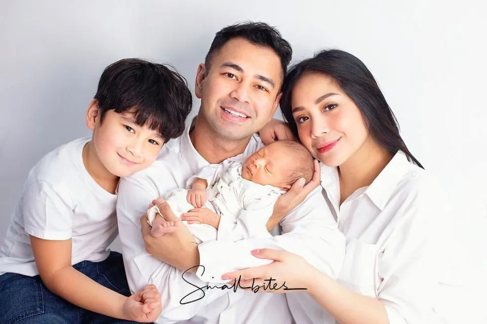 Raffi Ahmad-Nagita Slavina Jadi Model Sampul Majalah Forbes 2 Raffi Ahmad dan Nagita Slavina jadi sampul majalah Forbes
