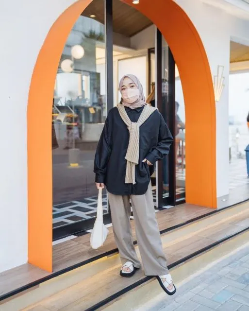 Fashion Berhijab dan Kekinian ala Ririe Fairus, Mantan Istri Ayus Sabyan 16 Fesyen Riri Fairuz