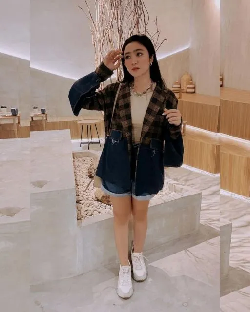 Cita-Cita Terpendam para Artis Sebelum Terjun ke Dunia Hiburan 23 Cita-cita masa kecil Febby Rastanty
