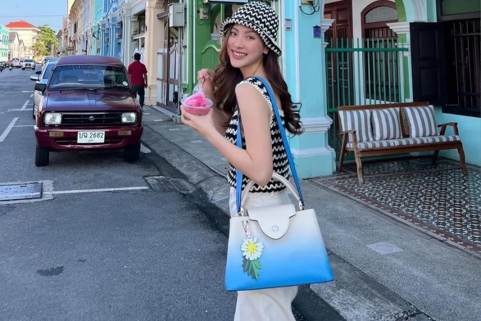Potret Gaya Terkini Baifern Pimchanok, Pemeran Nam di Film A Little Thing Called Love 9 baifern
